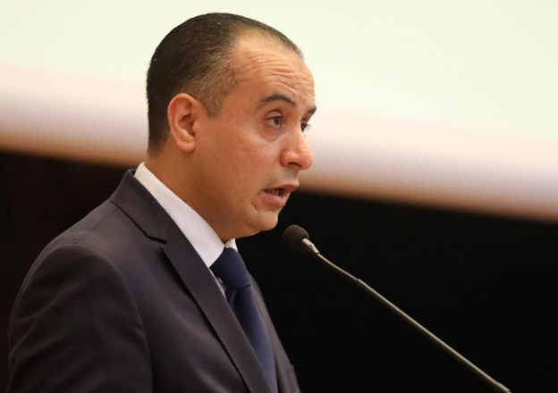 وليد صادي يحقق 3 انجازات للكرة الجزائرية