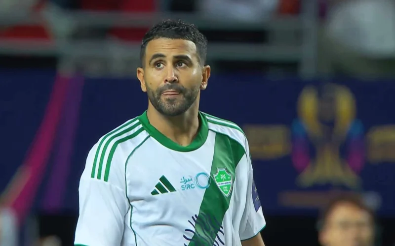محرز يكشف عن المنتخب المرشح للتتويج بكأس أمم إفريقيا 2025