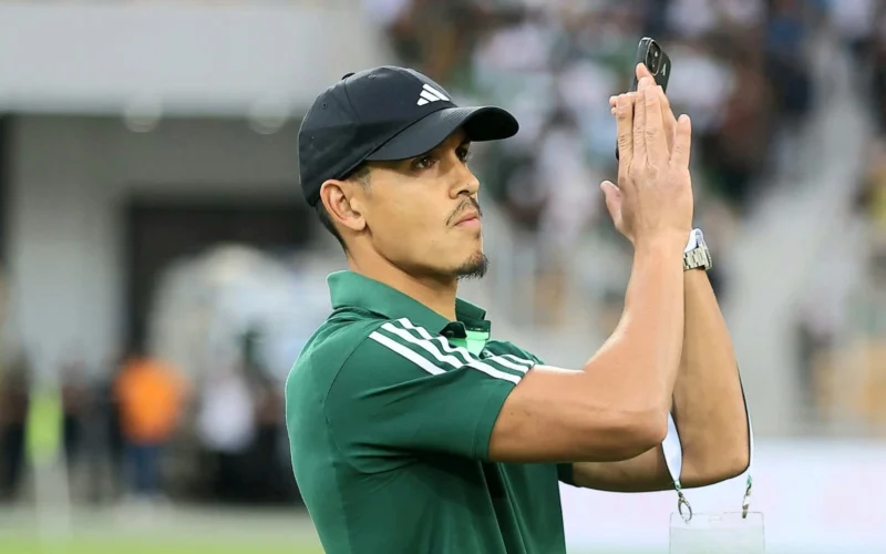 عيسى ماندي هو القائد الحقيقي الذي لا تراه الأضواء؟