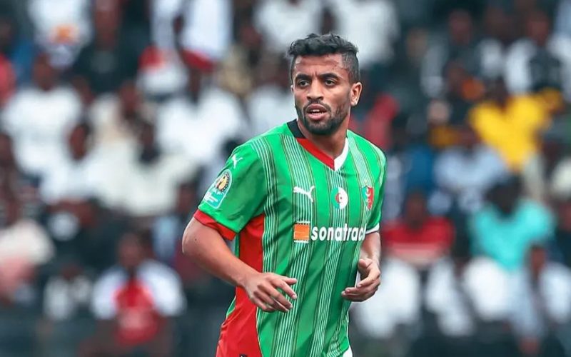 مولودية الجزائر تحسم مواجهتها أمام الهلال السعودي بثنائية نظيفة وسط أداء متميز