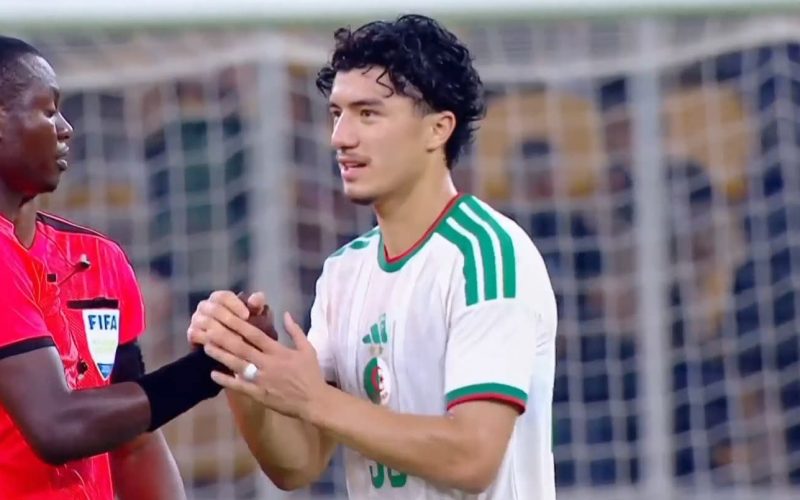 إبراهيم مازة.. “مازادونا” الجزائر الذي يكتب مسيرته الخاصة في 21 عاماً فقط